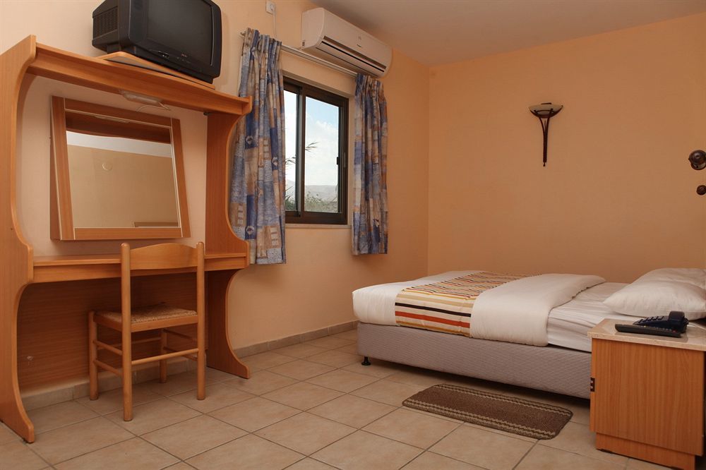 Almog Kibbutz Hotel Exterior foto